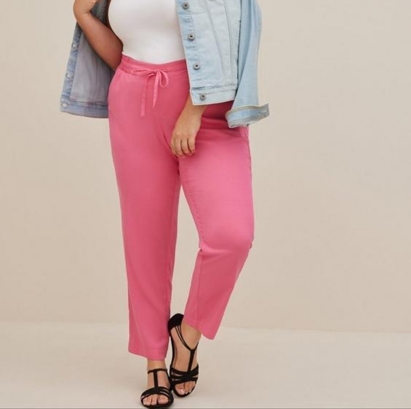 3X Short • Torrid • Relaxed Taper Stretch Challis High-Rise Tie-Front Pant - Picture 1 of 6